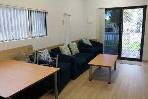 Mandurah Ocean Marina Chalets - Accommodation Whitsundays 30