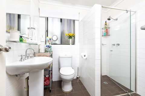 Como Executive Apartment - Accommodation Whitsundays 15