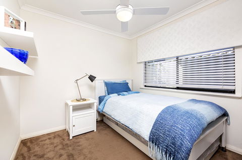 Como Executive Apartment - Accommodation Whitsundays 12
