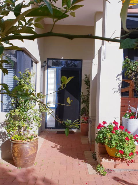 Como Executive Apartment - Accommodation Whitsundays 3