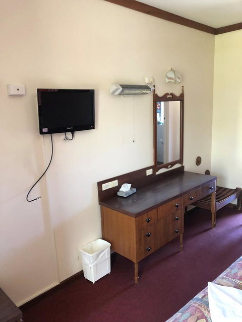 Kambalda Hotel - Accommodation Whitsundays 7