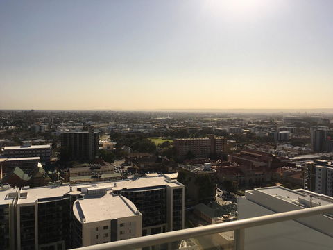 Astra Apartments Perth CBD - Accommodation Whitsundays 20
