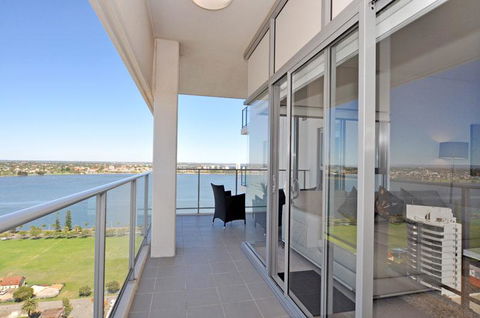 Astra Apartments Perth CBD - Accommodation Whitsundays 27