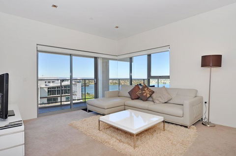 Astra Apartments Perth CBD - Accommodation Whitsundays 32