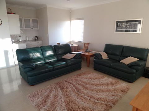 Acaciabnb - Accommodation Whitsundays 8