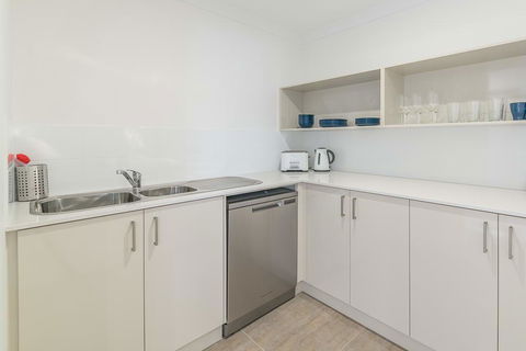 Karrinyup Waters Luxury House Rental - Accommodation Whitsundays 14