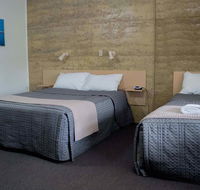 Hopetoun Motel  Chalet Village - Accommodation Whitsundays