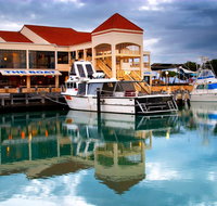 The Marina Hotel - Mindarie - Accommodation Whitsundays