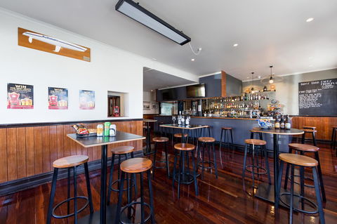 Customs House Hotel - Accommodation Whitsundays 25