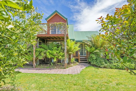 Aloft Boutique Accommodation - Accommodation Whitsundays 0