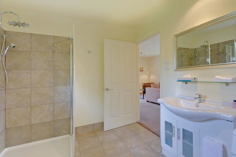 Aloft Boutique Accommodation - Accommodation Whitsundays 14