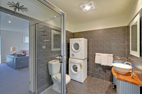 Aloft Boutique Accommodation - Accommodation Whitsundays 16