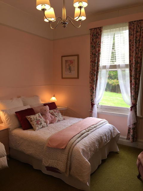 Wandering Geese Boutique Bed And Breakfast - Accommodation Whitsundays 1