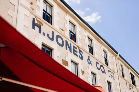 The Henry Jones Art Hotel - Accommodation Whitsundays 0