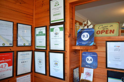 Castaway Holiday Apartments - Accommodation Whitsundays 16