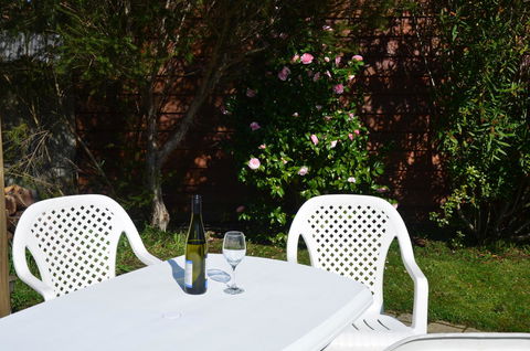 Castaway Holiday Apartments - Accommodation Whitsundays 19