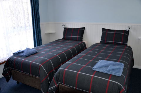 Castaway Holiday Apartments - Accommodation Whitsundays 20