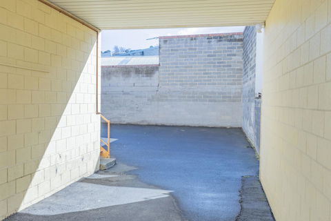4 Bedroom House - Hobart CBD - Free Parking - Free WIFI - Accommodation Whitsundays 26