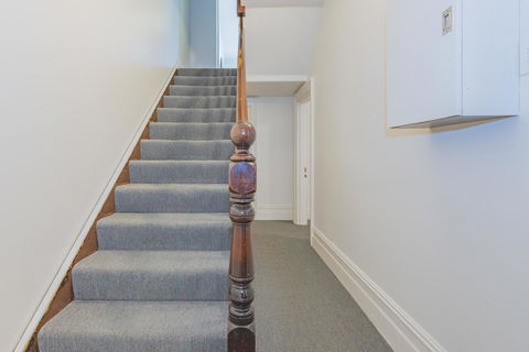 4 Bedroom House - Hobart CBD - Free Parking - Free WIFI - Accommodation Whitsundays 7