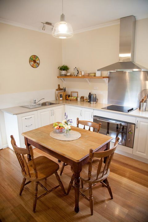 The Pear Cottage - Accommodation Whitsundays 10