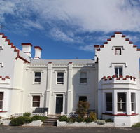 Trinity Hill Apartments - Accommodation Whitsundays