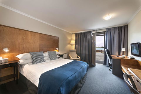 The Waterfront Wynyard - Accommodation Whitsundays 27