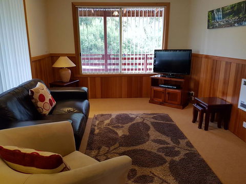 Driftwood Strahan Villas - Accommodation Whitsundays 13