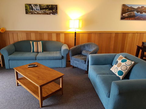 Driftwood Strahan Villas - Accommodation Whitsundays 10