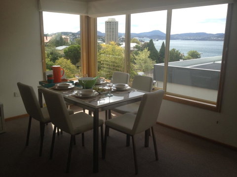Reflections On The Bay - Accommodation Whitsundays 3