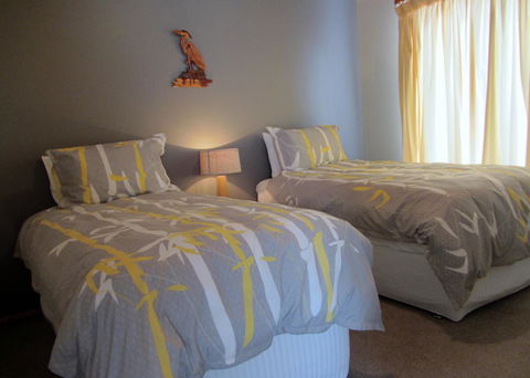 Elm Trees Accommodation @ Ross - Accommodation Whitsundays 9