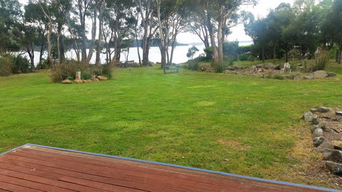 Four Seasons Waterfront Villas - Accommodation Whitsundays 32