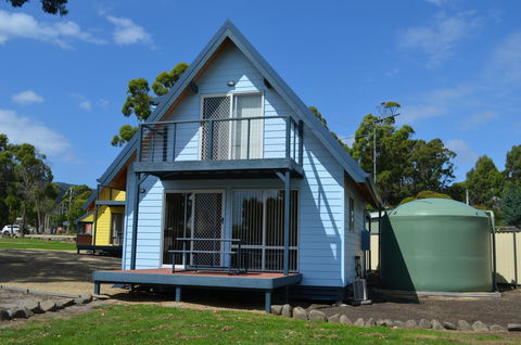 Four Seasons Waterfront Villas - Accommodation Whitsundays 4