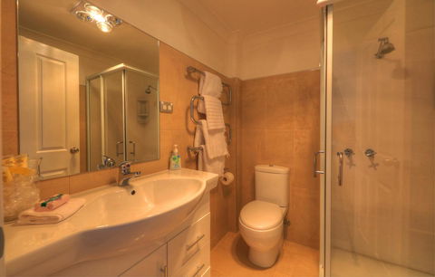 Sheer Pleasure Accommodation - Accommodation Whitsundays 16