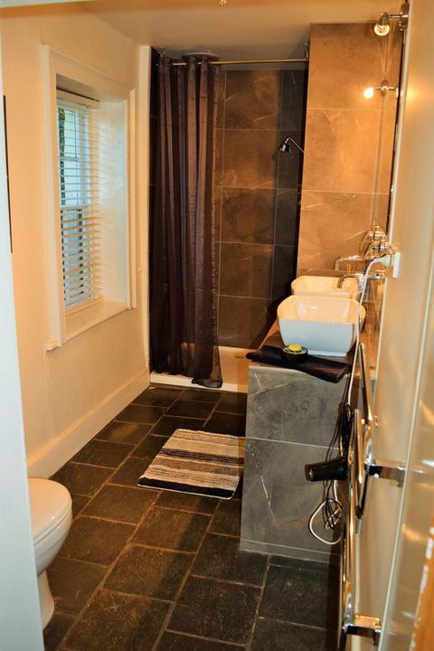Cleburne Homestead - Accommodation Whitsundays 25