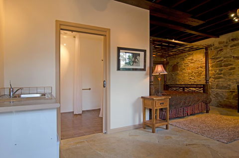 Cleburne Homestead - Accommodation Whitsundays 21