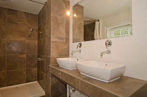 Cleburne Homestead - Accommodation Whitsundays 11