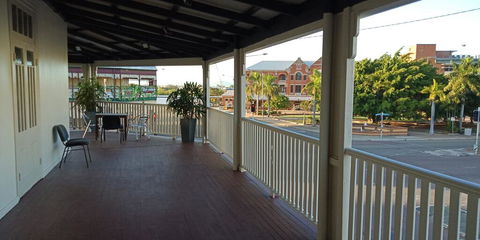 Newmarket Hotel - Accommodation Whitsundays 1