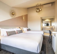 Nightcap at Manhattan Hotel - Accommodation Whitsundays