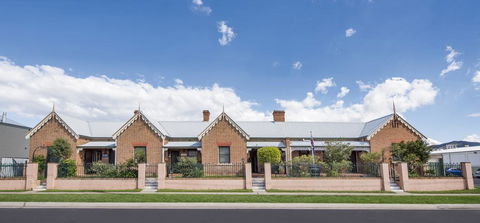Ningana Heritage Houses - Accommodation Whitsundays 2
