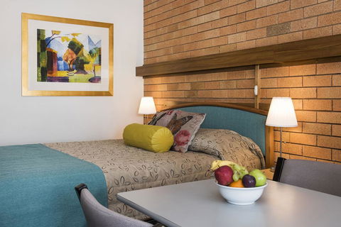 Ningana Motel - Accommodation Whitsundays 0