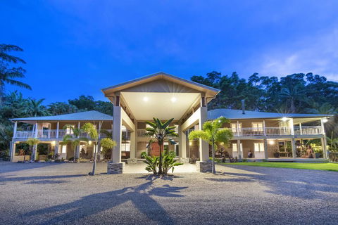 Noosa Haven - Accommodation Whitsundays 1