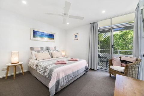 Noosa Heads Beach Comfort - Unit 3 Yaringa, 29 Noosa Drive - Accommodation Whitsundays 2