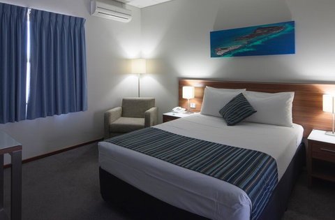 Ocean Centre Hotel - Accommodation Whitsundays 3