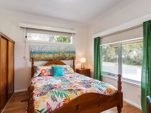 OCEAN SOUNDS - Anglesea - Accommodation Whitsundays 3