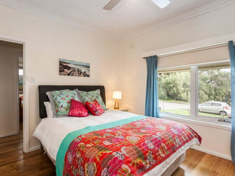 OCEAN SOUNDS - Anglesea - Accommodation Whitsundays 1