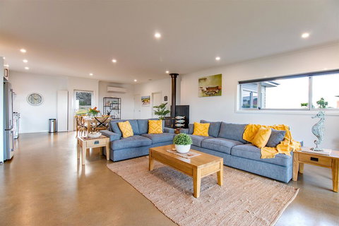 Ocean View - Accommodation Whitsundays 0