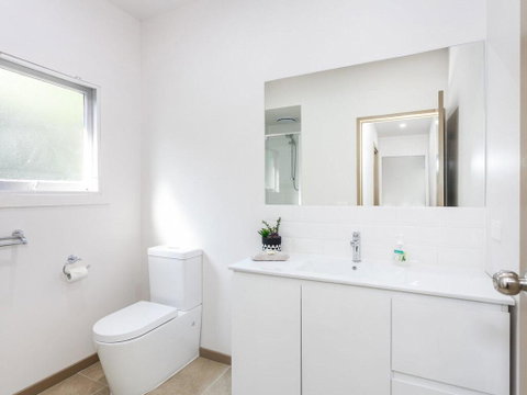 OCEANS 12 - ANGLESEA - Accommodation Whitsundays 2
