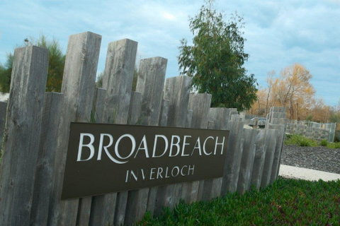 ONE LEVEL AT BROADBEACH RESORT - Accommodation Whitsundays 0