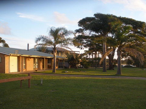 Ourimbah - Across From The Local Rock Pools - Accommodation Whitsundays 0