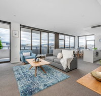 Oversized Luxe 1 Bedder - Amazing Barton - Gym - Accommodation Whitsundays